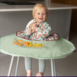 Tidy Tot bib and cover set